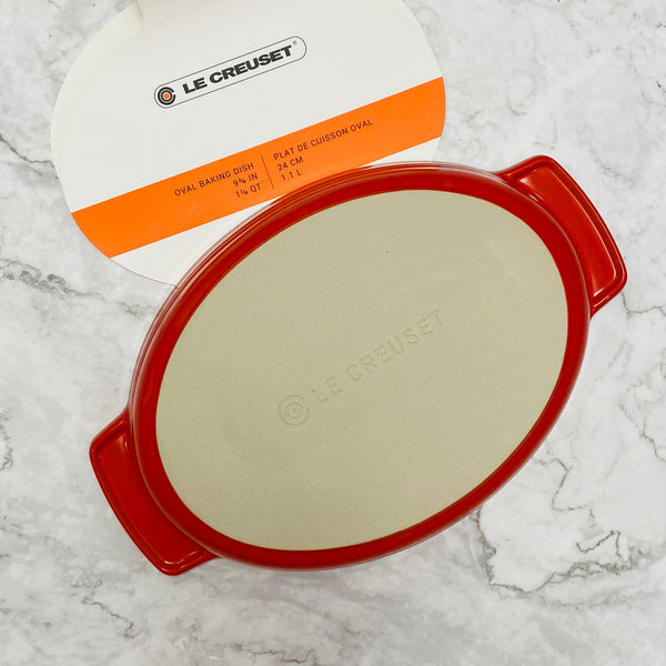 Le Creuset  Oval Baking Dish 9"inch - RED