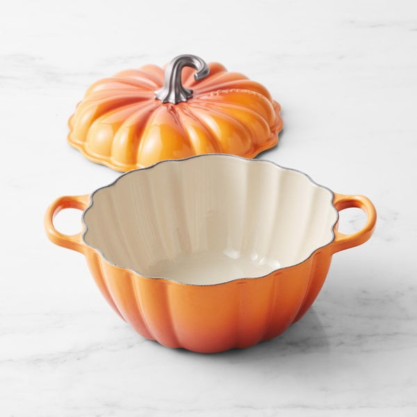 Le Creuset Cast Iron Pumpkin Cocotte 4qt - PERSIMMON