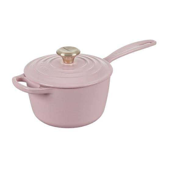 Le Creuset Signature Enameled Cast Iron Saucepan 2.25qt - CHIFFON PINK