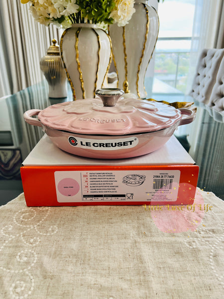 Le Creuset Signature Enameled Cast Iron Petal Braiser, 2.25qt. - SHELL PINK