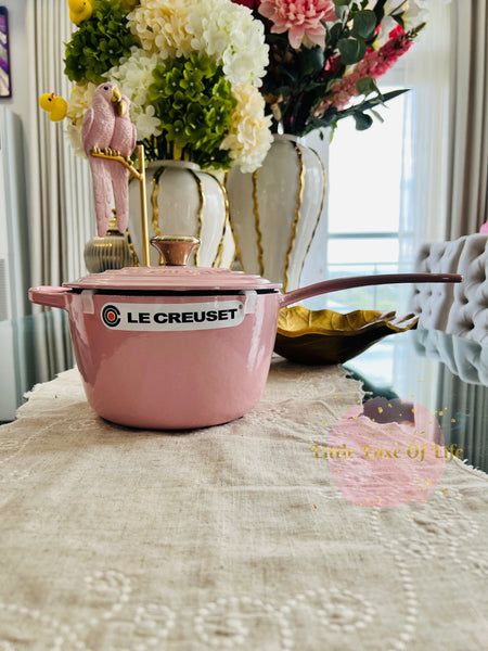 Le Creuset Signature Enameled Cast Iron Saucepan 2.25qt - CHIFFON PINK