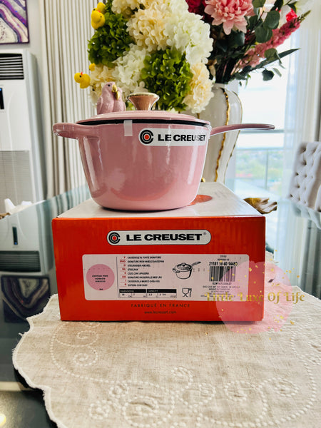Le Creuset Signature Enameled Cast Iron Saucepan 2.25qt - CHIFFON PINK