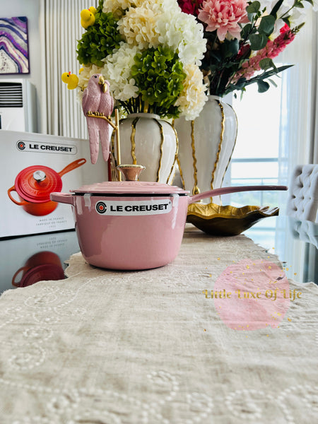Le Creuset Signature Enameled Cast Iron Saucepan 2.25qt - CHIFFON PINK