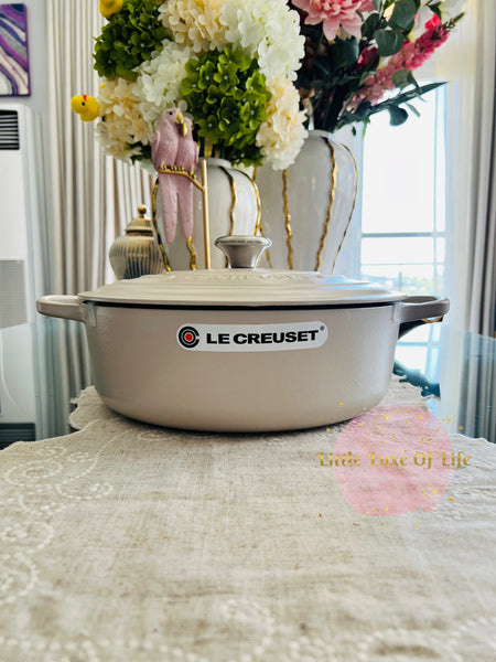 Le Creuset Signature Round Wide Oven 6.75qt 30cm - BRIOCHE