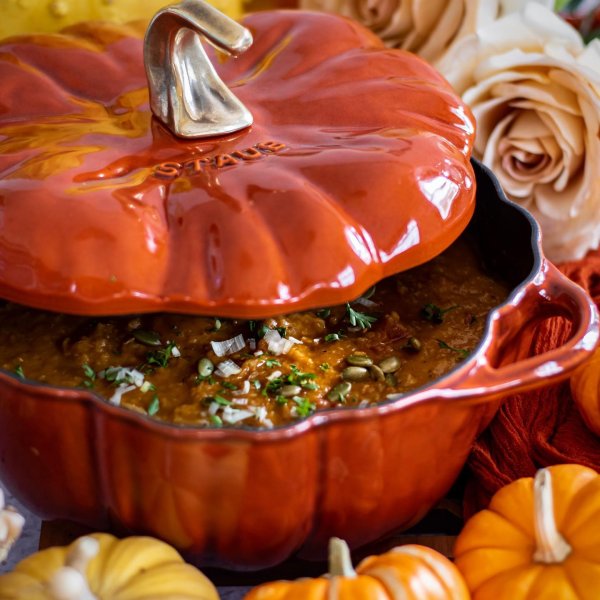 Staub Enameled Cast Iron Pumpkin Cocotte 3.5QT -ORANGE