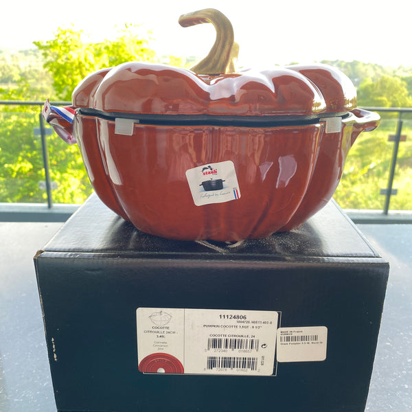 Staub Enameled Cast Iron Pumpkin Cocotte 3.5QT -ORANGE