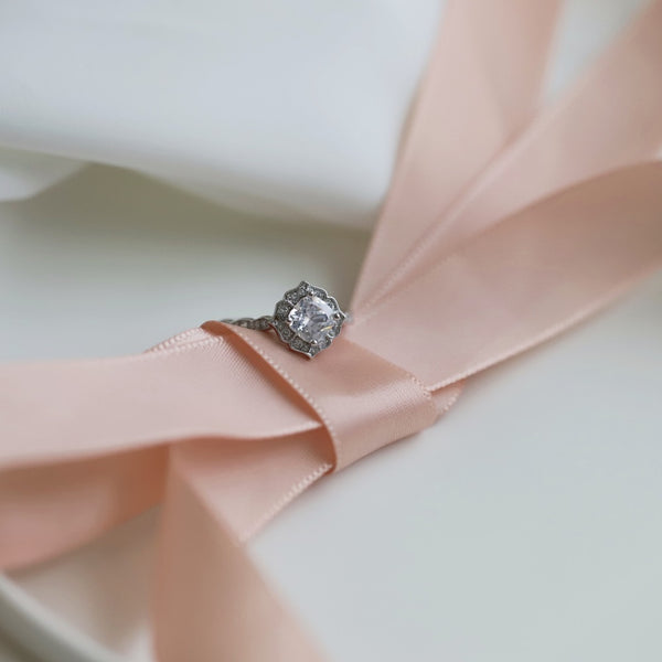 PURE 925 SILVER Leona Ring