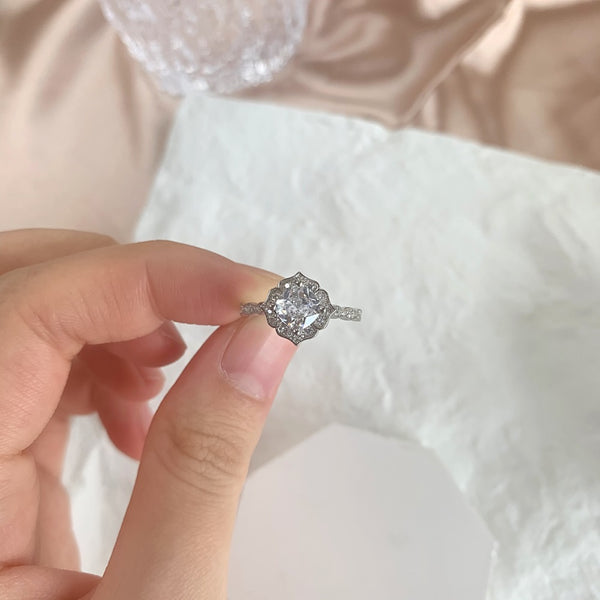 PURE 925 SILVER Leona Ring