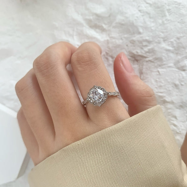 PURE 925 SILVER Leona Ring