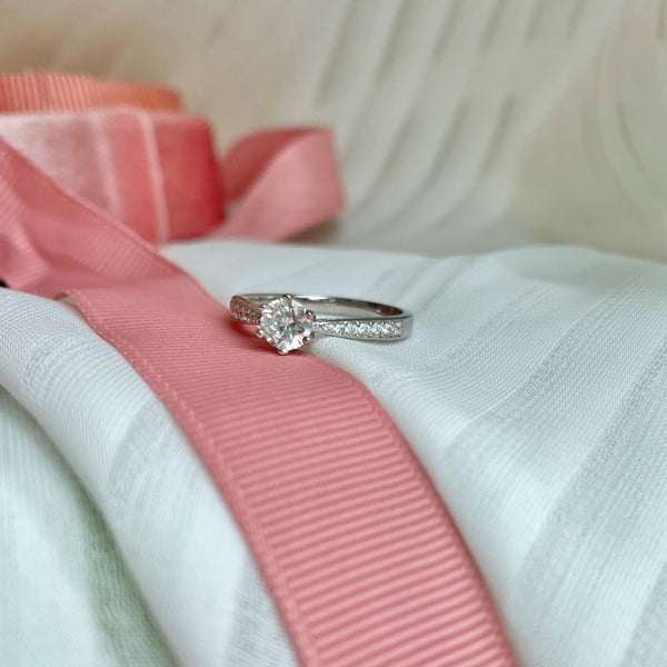 PURE 925 SILVER Ariana Ring