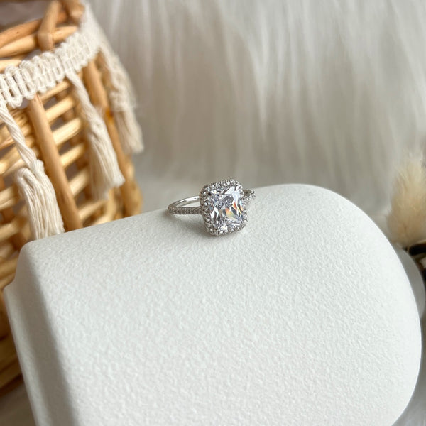 PURE 925 SILVER Hermione Ring