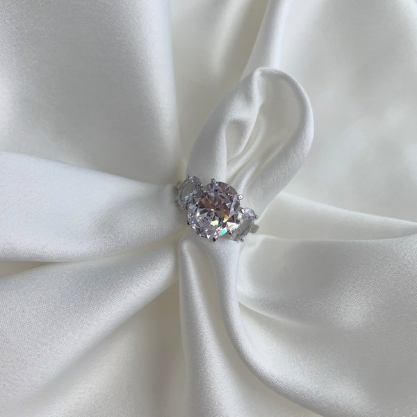 PURE 925 SILVER Cristina Ring