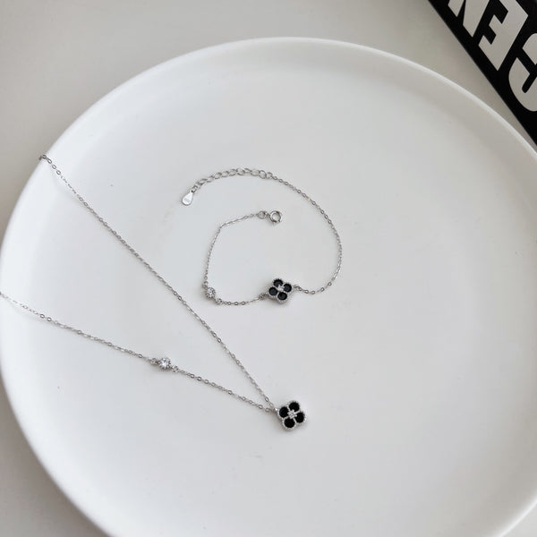 PURE 925 SILVER (Gold Plated)Azalea Necklace