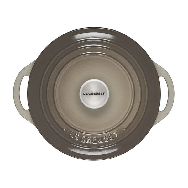 Le Creuset Shallow Round Oven 2.75QT 22cm - NUTMEG