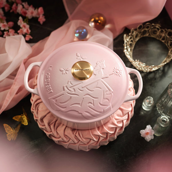 Le Creuset LIMITED EDITION Wicked Collection Glinda Embossed Signature Round Dutch Oven 4.5qt - SHELL PINK