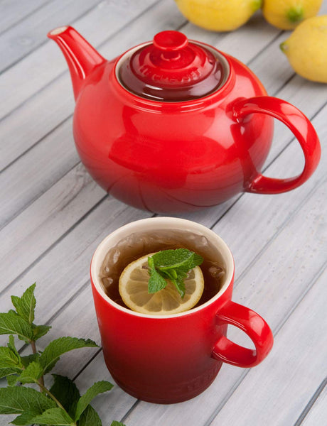LE CREUSET Traditional Teapot 1.4QT (SECOND CHOIX) - CERISE