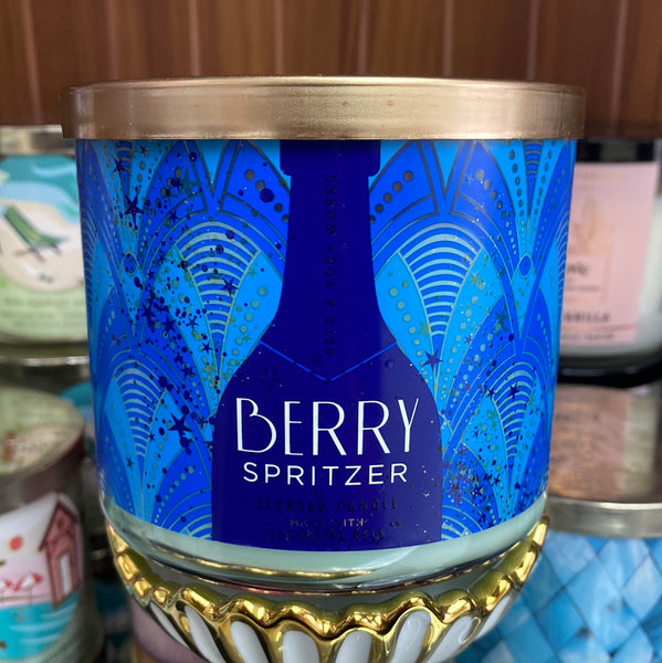 Bath & Body Works Berry Spritzer 3-wick Candle   14.5 oz / 411 g