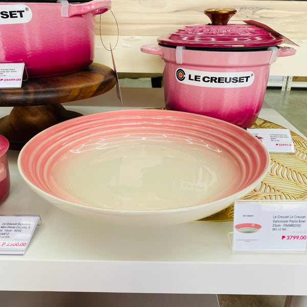 Le Creuset Le Creuset Vancouver Pasta Bowl 25cm - FRAMBOISE