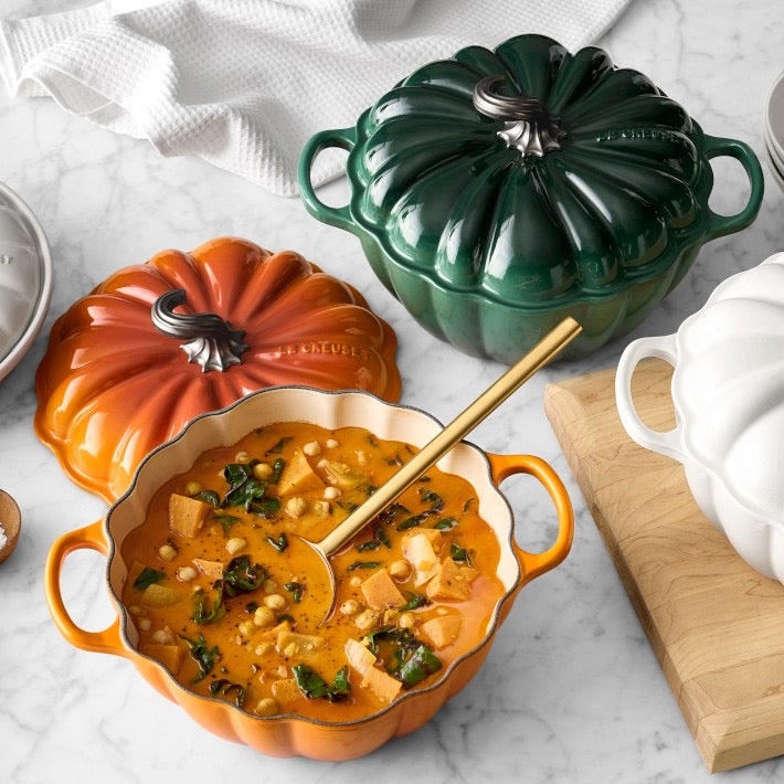 Le Creuset Cast Iron Pumpkin Cocotte 4qt - PERSIMMON