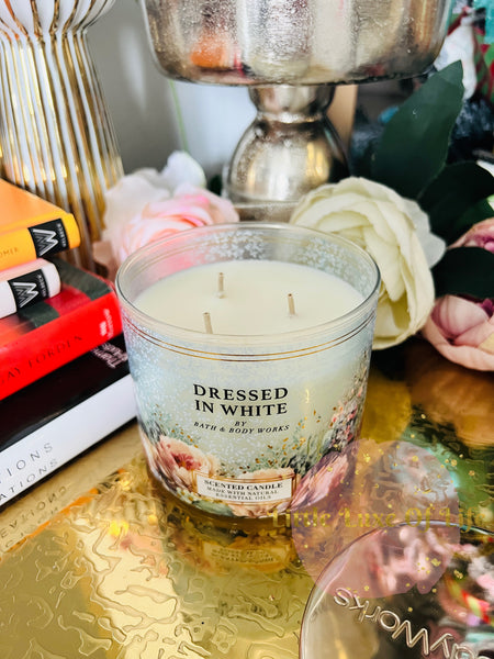 Bath & Body Works 🇺🇸 DRESSED IN WHITE 3-wick Candle 14.5 oz / 411 g