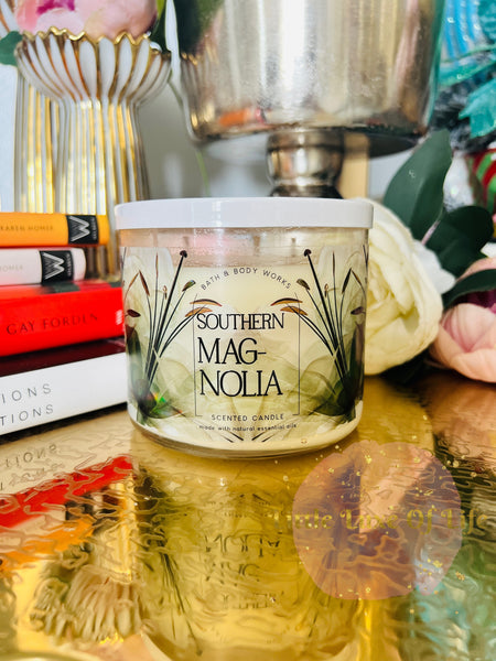 Bath & Body Works 🇺🇸 SOUTHERN MAGNOLIA 3-wick Candle 14.5 oz / 411 g