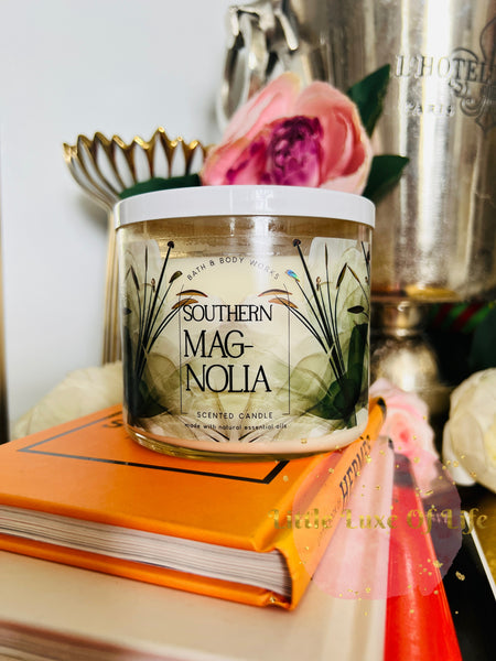 Bath & Body Works 🇺🇸 SOUTHERN MAGNOLIA 3-wick Candle 14.5 oz / 411 g