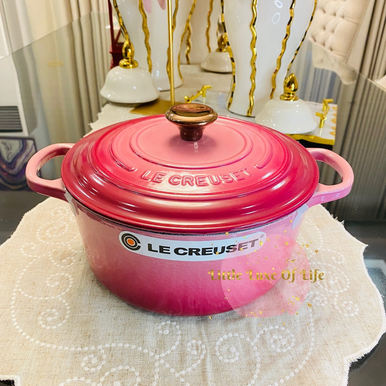 Le Creuset Signature Round Dutch Oven 3.5qt 22cm - BERRY