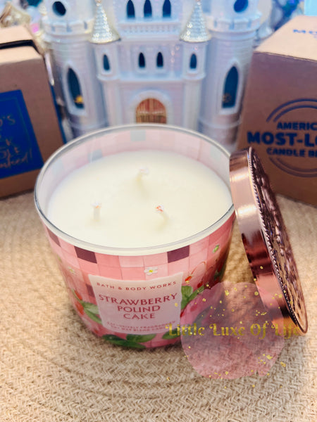 Bath & Body Works 🇺🇸 STRAWBERRY POUND CAKE 3-wick Candle 14.5 oz / 411 g