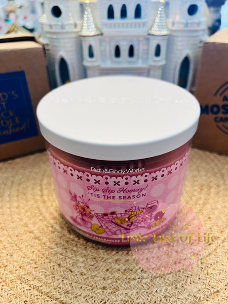 Bath & Body Works 🇺🇸 TIS THE SEASON 3-wick Candle 14.5 oz / 411 g