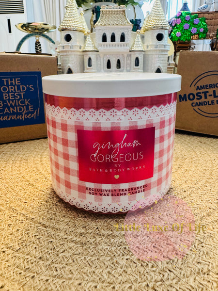 Bath & Body Works 🇺🇸 GINGHAM GORGEOUS 3-wick Candle 14.5 oz / 411 g