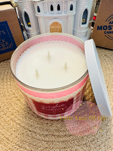 Bath & Body Works 🇺🇸 GINGHAM GORGEOUS 3-wick Candle 14.5 oz / 411 g