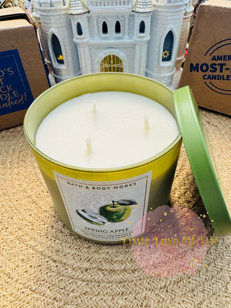 Bath & Body Works 🇺🇸 SPRING APPLE 3-wick Candle 14.5 oz / 411 g