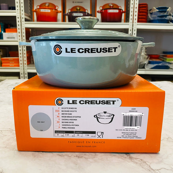 Le Creuset Shallow Round Oven 2.75QT 22cm - SEA SALT