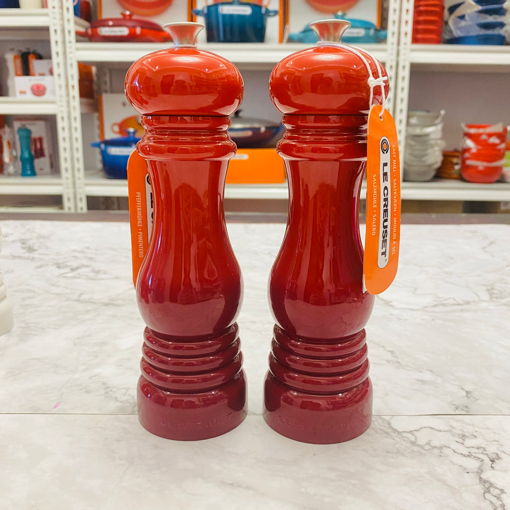 Le Creuset Mill, Cerise, Salt