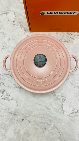 Le Creuset Classic Round Dutch Oven 5.5qt 26cm- MATTE SUGAR PINK