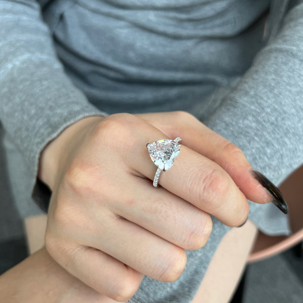 PURE 925 SILVER Amoura Ring