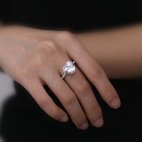 PURE 925 SILVER Amoura Ring