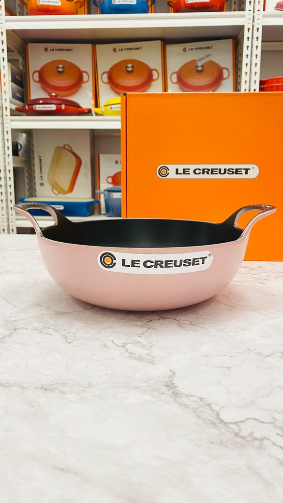 LE CREUSET SUGAR PINK CAST IRON BALTI DISH 3 QUART NEW/BOX