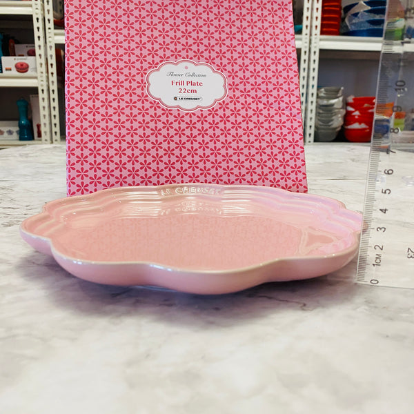 Le Creuset Frill Plate - SATIN PINK