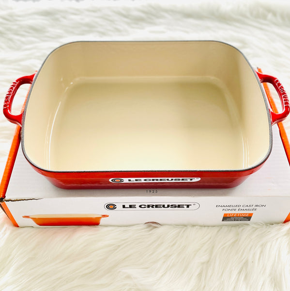 Le Creuset Enamelled Cast Iron Roasting Tray 5.25QT 33cm -CERISE