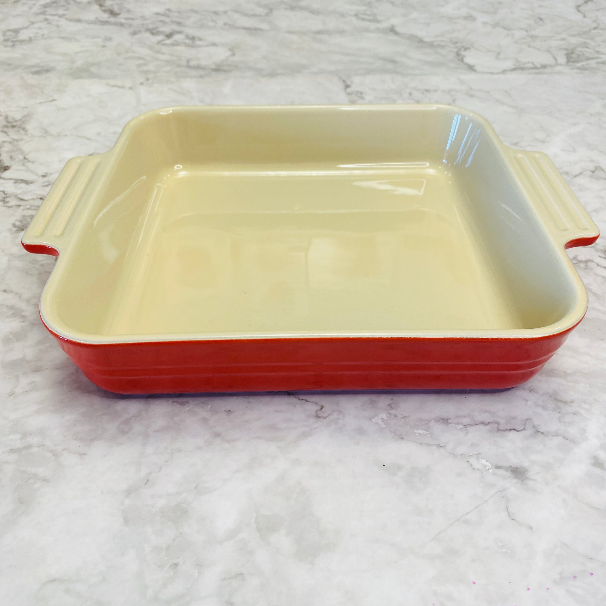 Le Creuset Classic Square Dish 1.5qt 23cm (SECOND CHOIX) - CERISE